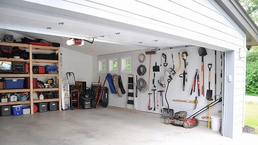 - Elevate Your Garage's Aesthetics and Functionality with Stylish and ​Durable Storage⁤ Solutions