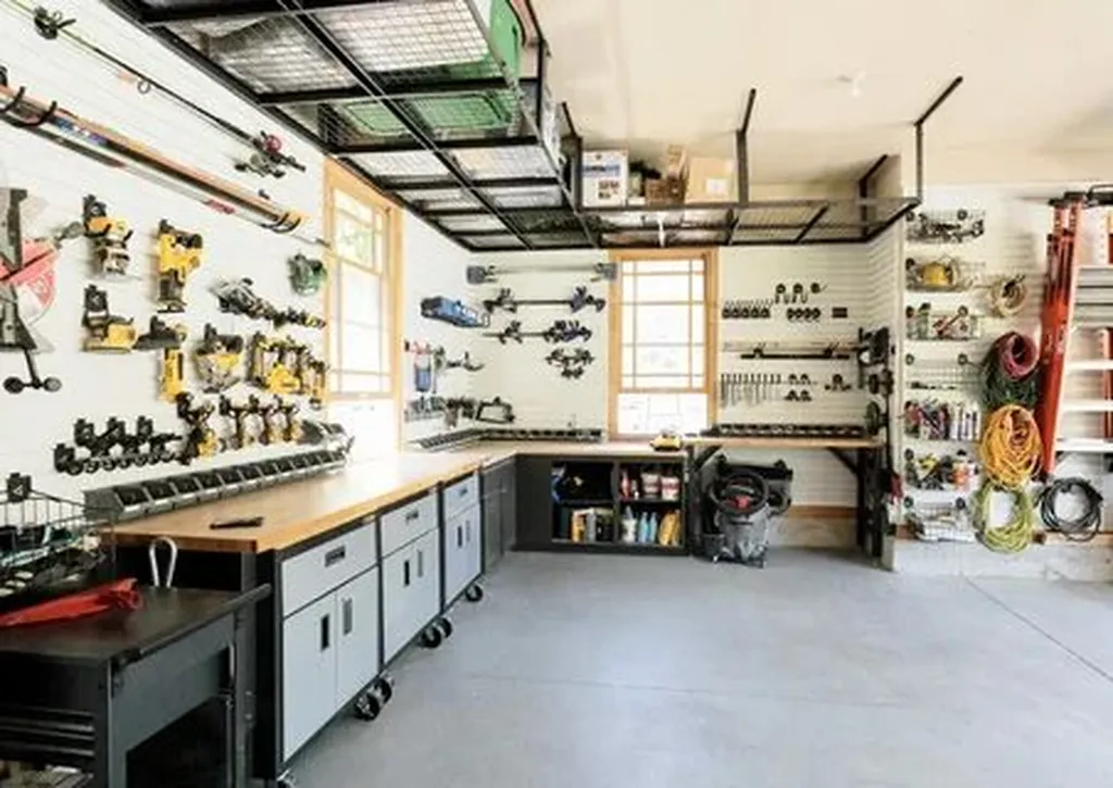 Enhance Your Garage's Durability with Sydney FL Garage Flooring for Long-lasting Protection