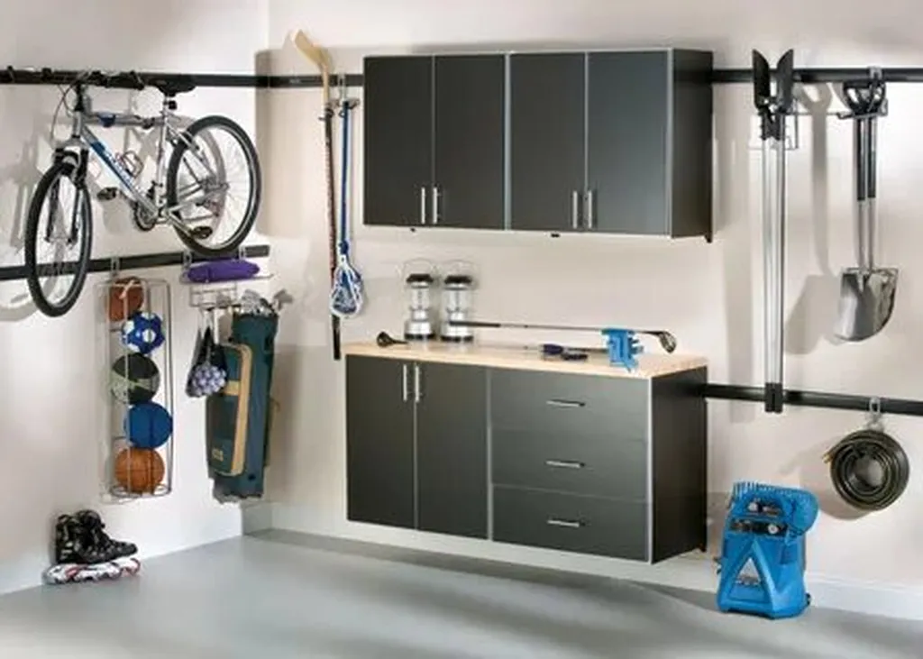 Choosing the ⁣Right Flooring: Key ‌Considerations ‍for⁤ a Garage ⁢Transformation