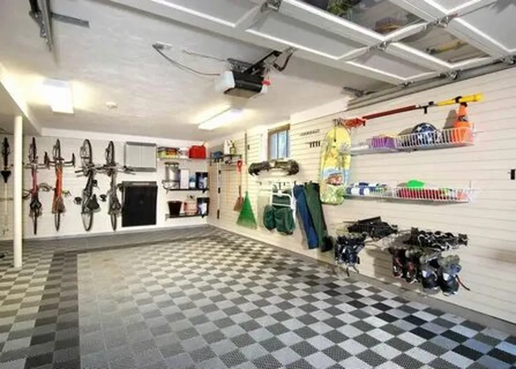 Maximize Storage Space with Slatwall Systems