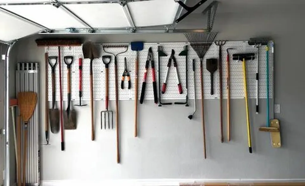 - Transform Your Garage into a Functional Space with Professional Shelving Installation