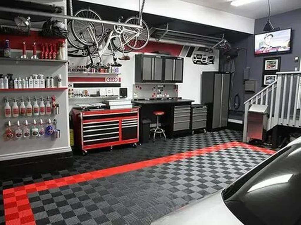 Upgrade Your Aesthetics: Riverview's Premier Makeover Services for a Stunning Garage Makeover
