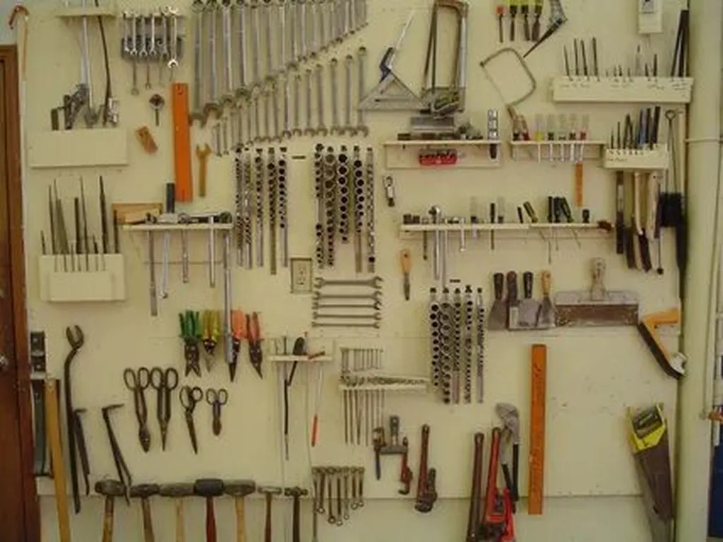 Enhance Your Garage's Appearance and Functionality