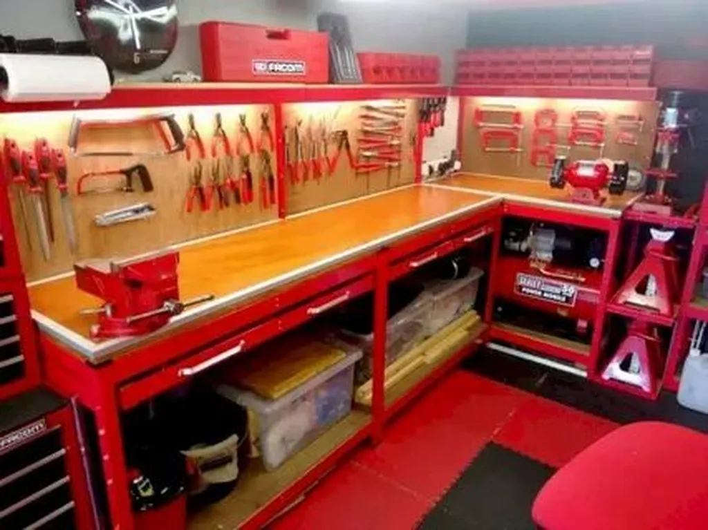 Maximize Storage and Organization with Sarasota County FL Statwall Shelving Concept