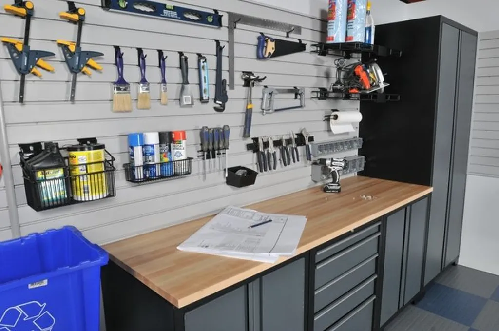 - Maximizing Space Efficiency: Clever Layout Tips to ⁤Make‌ the Most of Your Garage‍ Remodel