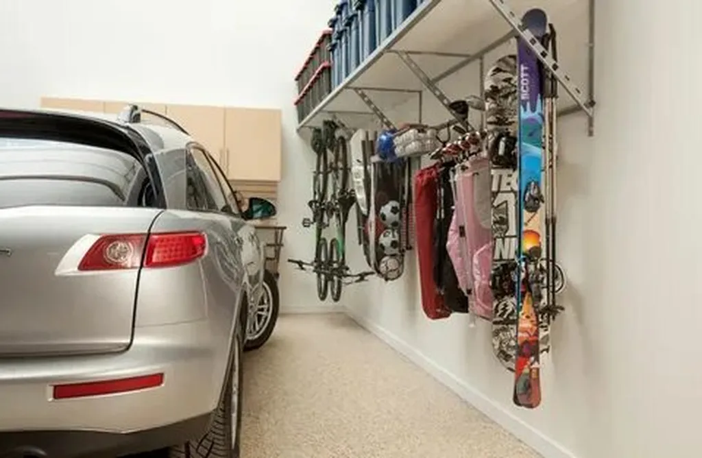 Incorporate Stylish ⁢Storage Solutions​ for Maximum Organization