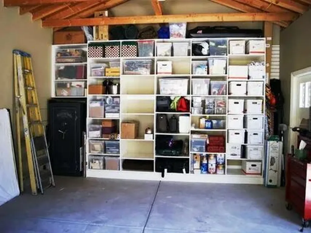 - Elevate Your Home's Value with Professional Garage Makeovers in Dover, FL