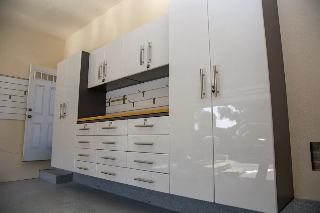 Transform Your Garage into an Organized Oasis with Professional Shelving Installation