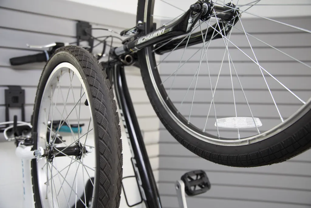 Elevate Your Space: Transform Your Garage with Oldsmar FL Garage Flooring!