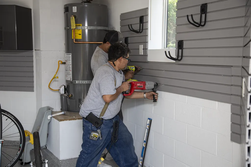 Factors influencing the cost ⁢of garage‍ remodeling