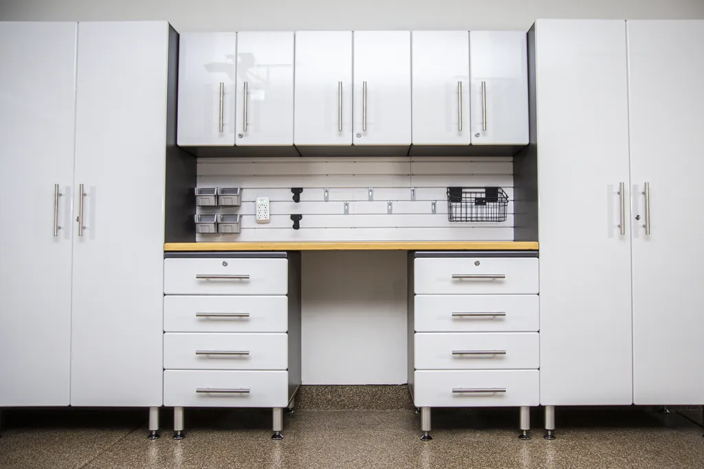 Select⁢ High-Quality Furniture and Decor ⁢to Elevate the Aesthetic