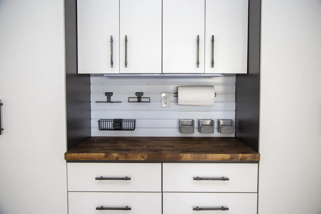 Enhance Your Home Decor with Indian Shores FL Statwall Shelving