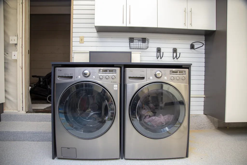 Elevate Your Garage Aesthetics: Creative Remodeling Tips for a ⁣Stylish and Cozy‌ Space