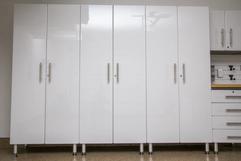 Maximize‌ Space with Vertical Shelving Units