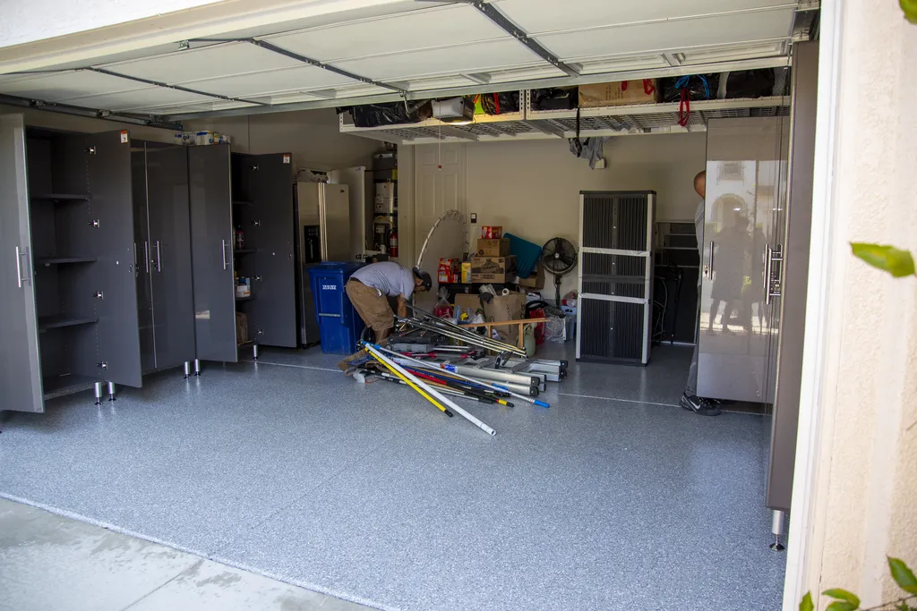 Revamp Your Garage Space with Sun City, FL Makeovers