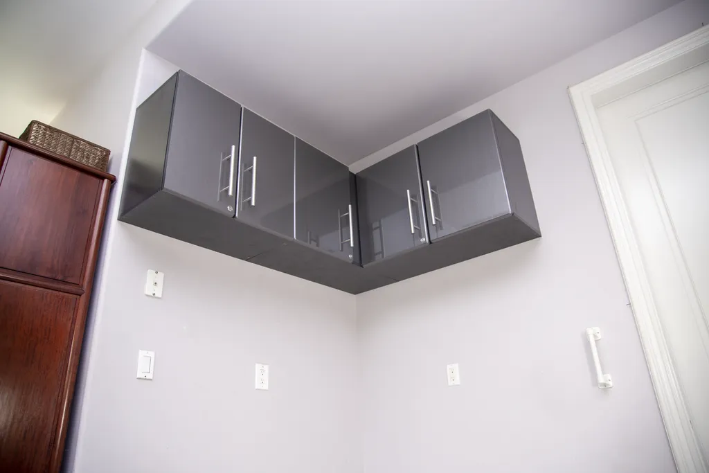 Utilize Custom Lighting and​ Decor to Elevate Your Garage Aesthetic