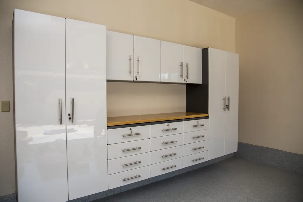 - Organize Your Space Efficiently with Alva FL Statwall Shelving