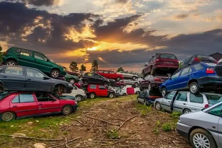 Avoid common ⁣pitfalls when selling ⁢your old car in the ‍local market
