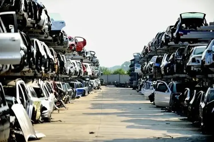The Benefits‌ of Selling Your Junk Car to a Local ‍Buyer