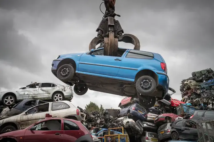 Factors‌ to Consider ‍When⁢ Choosing a ⁢Junk Car Buyer in UT