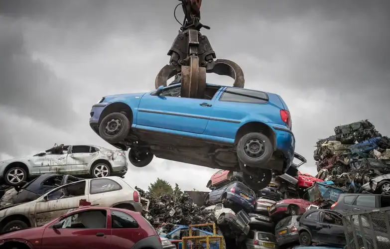 Benefits of Selling Your Junk Car to​ a Local Buyer