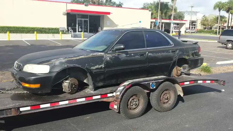Researching Local Buyers of Junk ​Cars in Waukegan, IL