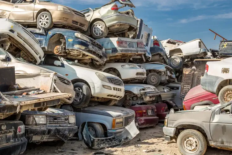 Why ‌Choose Our Junk Car Buying Service in Springfield, IL