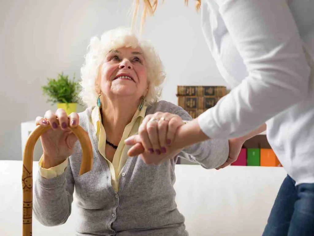 Choosing the Right Mobility Equipment for Individual Needs