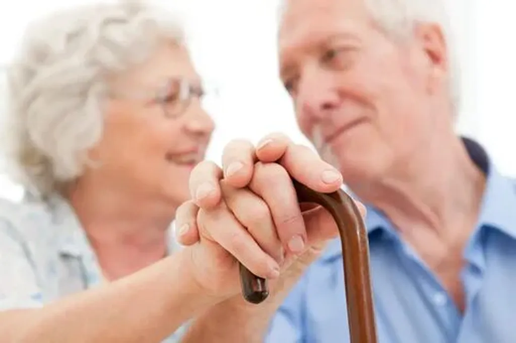 Challenges Faced by Seniors in Embracing Technology